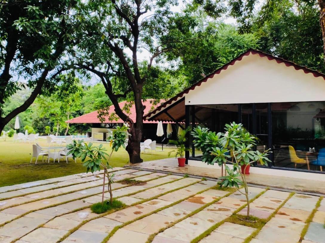 Aranya Vilas - A Nature Resort Udaipur Exterior photo