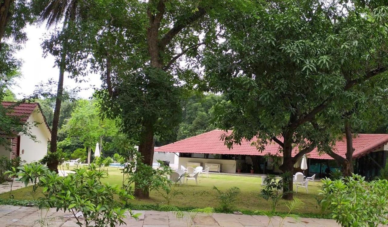 Aranya Vilas - A Nature Resort Udaipur Exterior photo