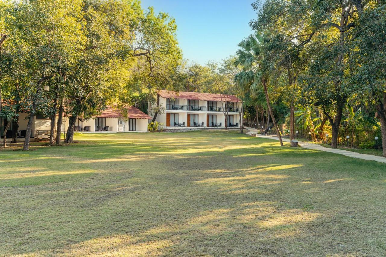 Aranya Vilas - A Nature Resort Udaipur Exterior photo