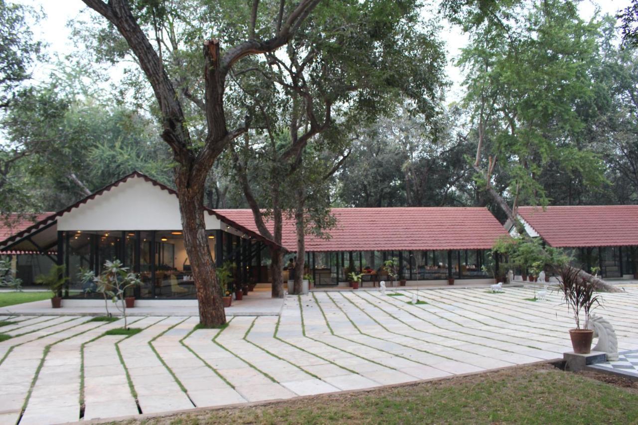 Aranya Vilas - A Nature Resort Udaipur Exterior photo